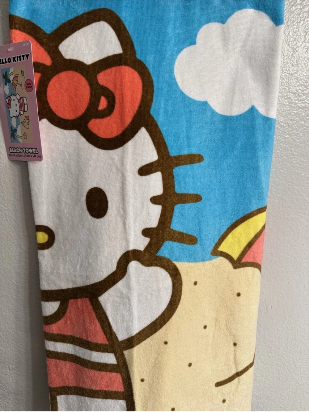 Hello Kitty summer sand castle beach towel 28x58 NWT